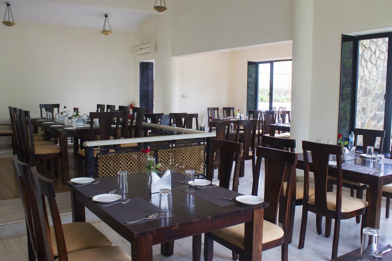 Velvet County Resort & Spa لونافالا المظهر الخارجي الصورة